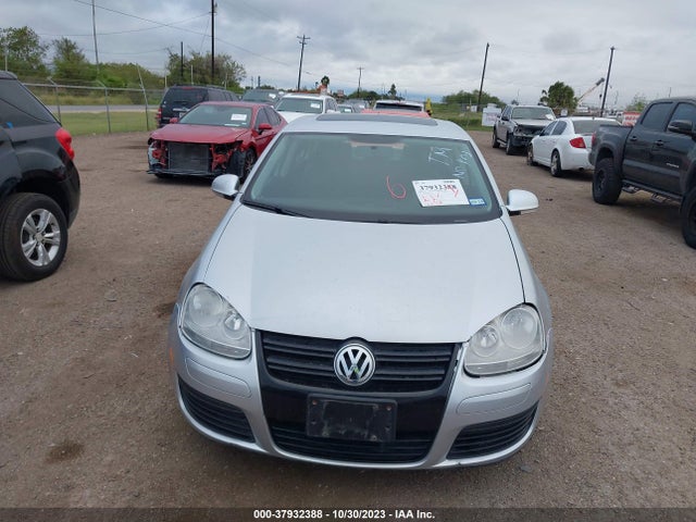 2010 VOLKSWAGEN JETTA SEDAN WOLFSBURG VIN: 3VWRA7AJ1AM028812