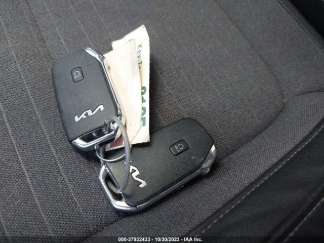 KNDEU2AA9N7313124 KIA SELTOS S