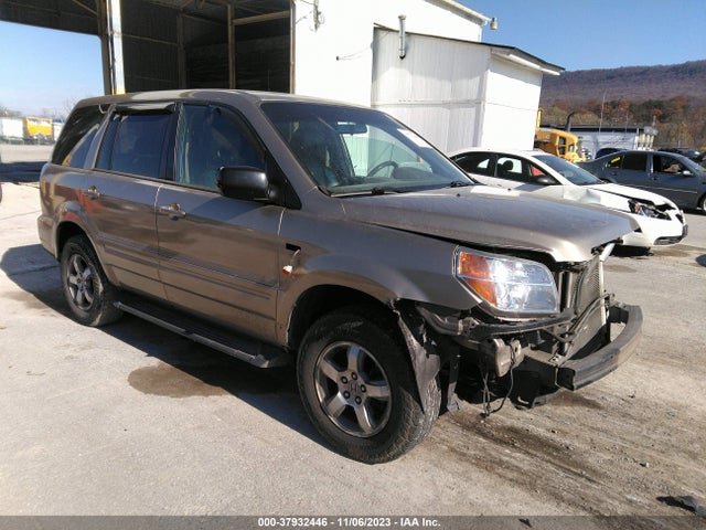 2006 HONDA PILOT LX VIN: 5FNYF18196B018866