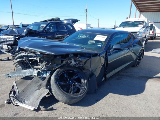 Chevrolet Camaro 2lt 2019 1G1FD1RS2K0154455 Image 2