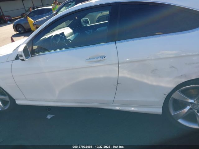 WDDGJ5HB2FG421125 Mercedes-Benz C-class C 350