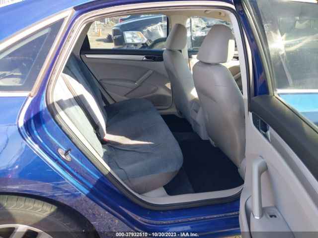 1VWAT7A31HC008161 Volkswagen Passat 1.8t S