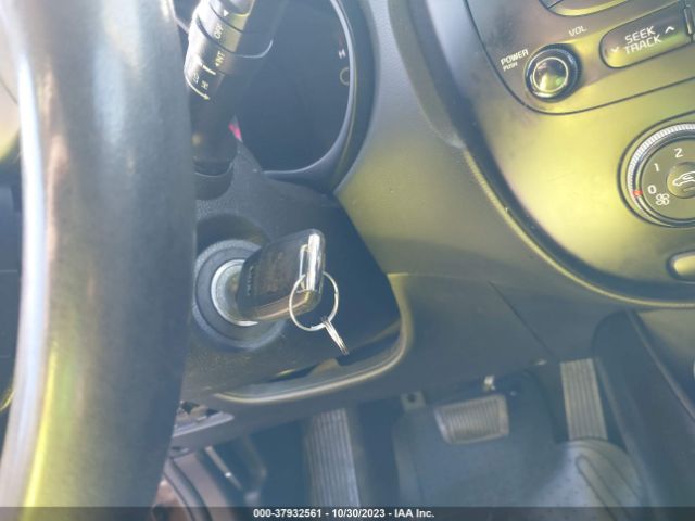 KNDJN2A28G7269625 KIA Soul Base