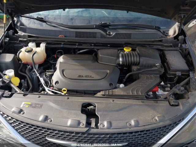 2C4RC1DG7LR260756 Chrysler Voyager Lxi
