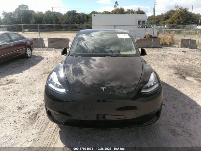 5YJYGDEE9LF027164 Tesla Model Y Long Range
