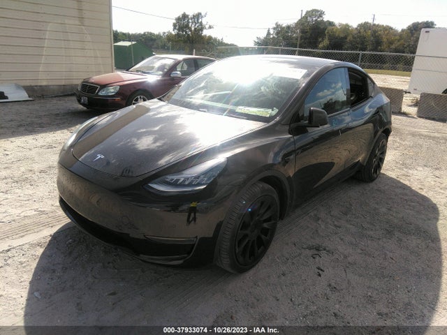5YJYGDEE9LF027164 Tesla Model Y Long Range