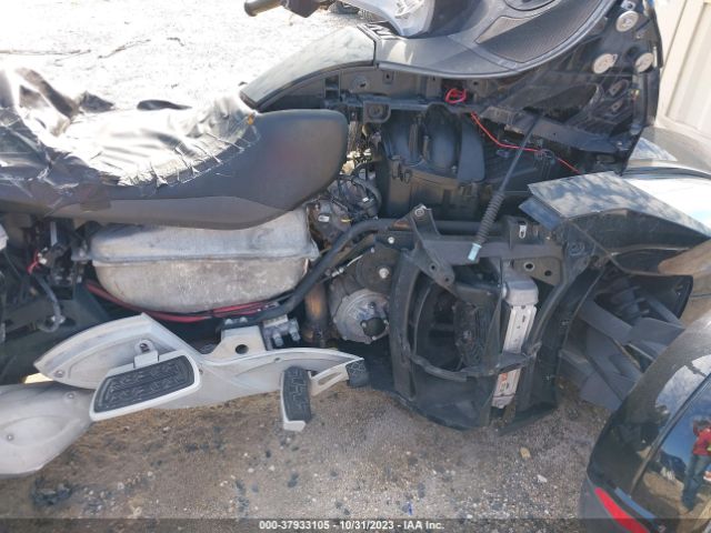 2010 CAN-AM SPYDER ROADSTER 2BXJBLC14AV000313 Photo 7