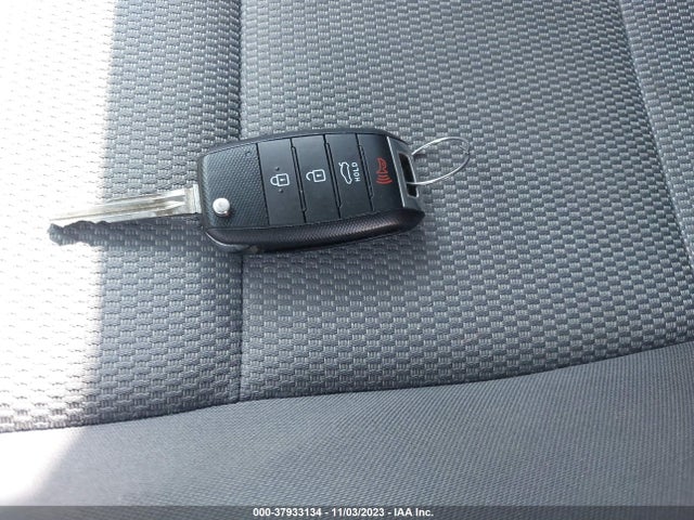 KIA FORTE LX 2018 3KPFK4A7XJE235733 Image 11