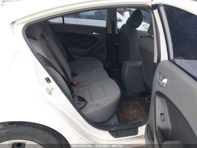 KIA FORTE LX 2018 3KPFK4A7XJE235733 Image 8