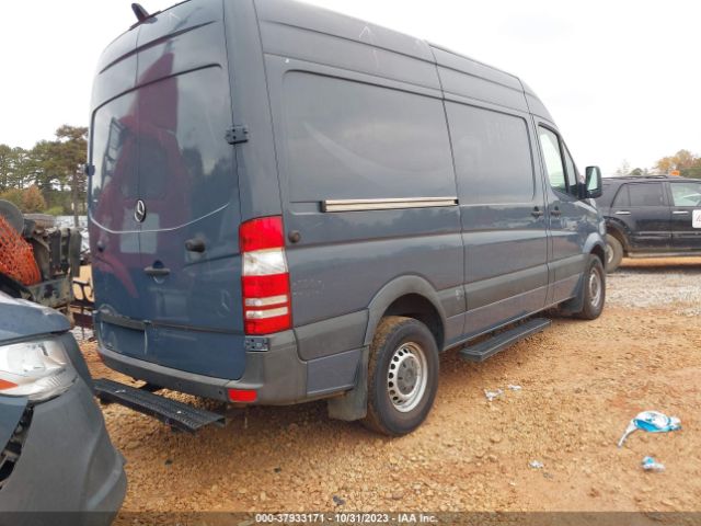 WD3PE7CDXJP645944 Mercedes-Benz SPRINTER CARGO VAN