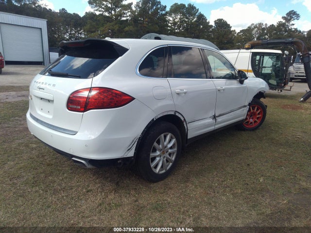 2014 PORSCHE CAYENNE WP1AA2A20ELA93703 Photo 3
