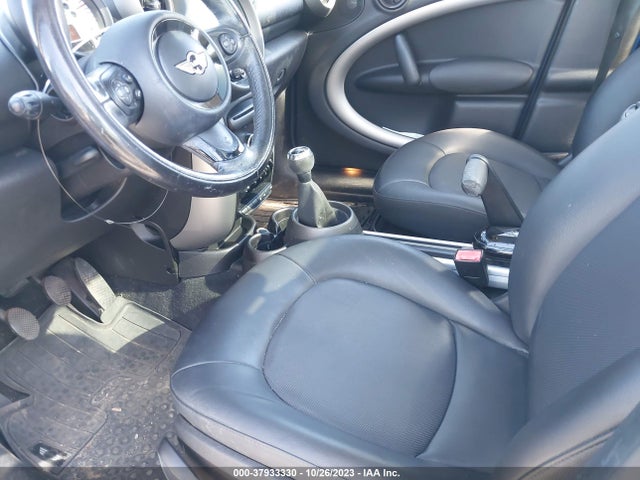 2011 MINI COOPER COUNTRYMAN WMWZB3C53BWM29026 Photo 4