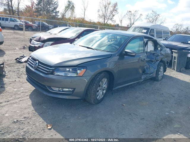 1VWAT7A39FC048517 Volkswagen Passat 1.8t Wolfsburg Edition