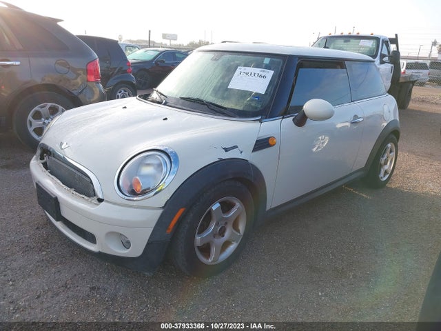 2009 MINI COOPER HARDTOP WMWMF33569TT69799 Photo 1