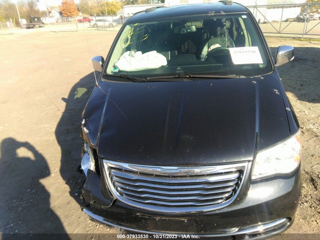 2C4RC1CG4FR602847 Chrysler Town & Country Touring-l