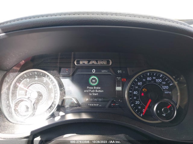RAM 1500 Laramie 2019 1C6RREJG2KN821703 Image 15