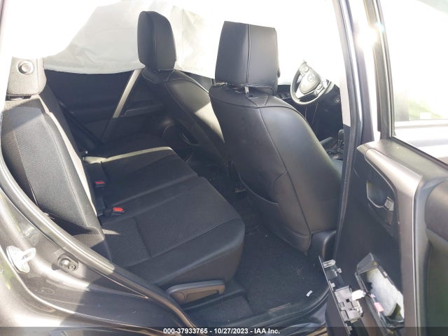 Toyota RAV4 LE 2017 JTMZFREV9HJ719512 Image 8