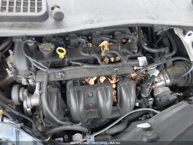 37933867 :رقم المزاد ، 1FMCU0F70GUA50417 vin ، 2016 Ford Escape S مزاد بيع