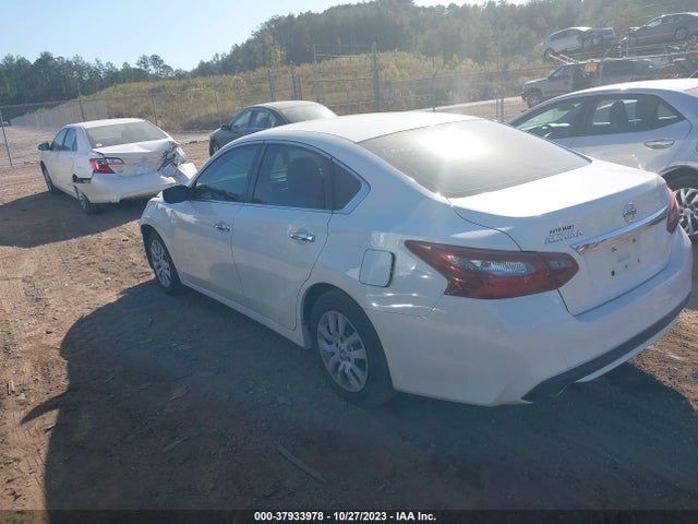 1N4AL3AP2JC171119 Nissan Altima 2.5 S