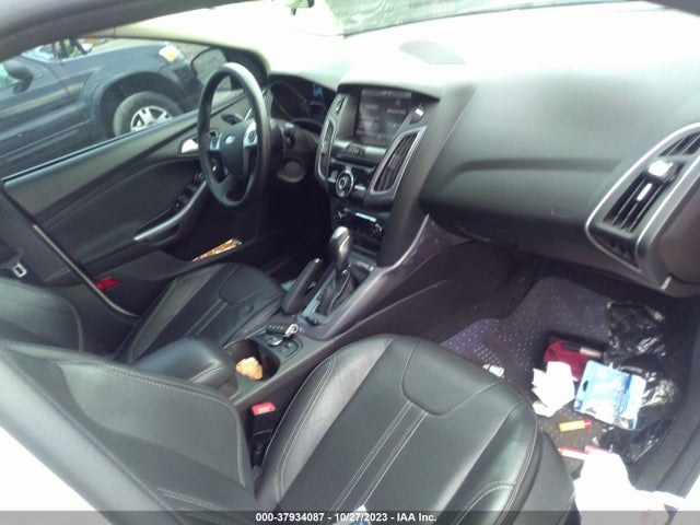 Ford Focus Titanium 2014 1FADP3J28EL243484 Image 5
