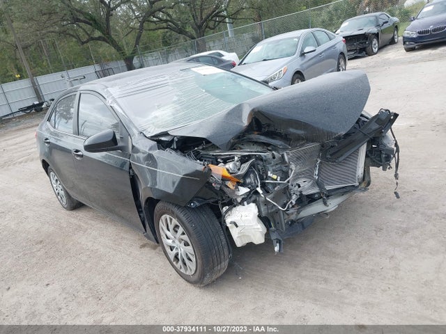 Toyota COROLLA LE 2017 2T1BURHE4HC895902 Image 1