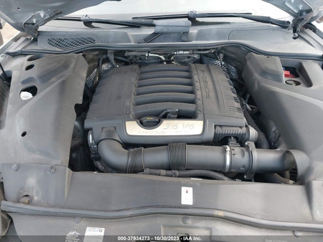 2016 PORSCHE CAYENNE WP1AA2A26GKA11322 Photo 9