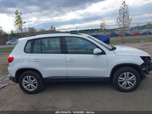 2016 VOLKSWAGEN TIGUAN S VIN: WVGAV7AX6GW006365