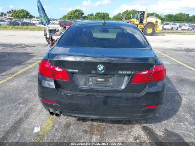 WBA5A7C53FD624439 BMW 5 Series 528i Xdrive