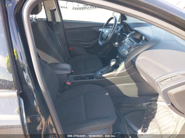 Ford Focus 2015 1FADP3F23FL274023 Image 17