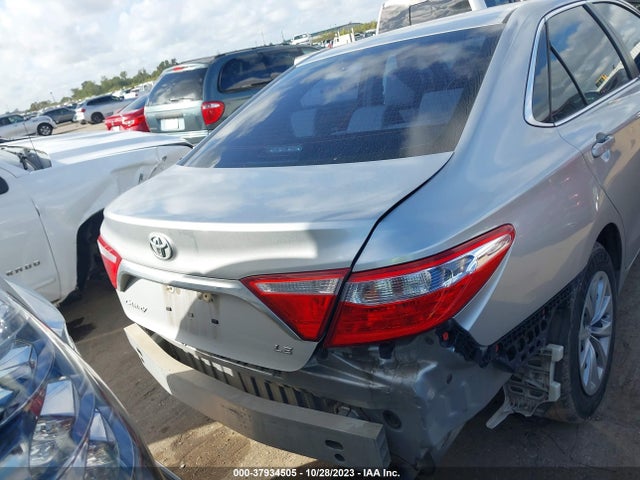 Toyota CAMRY LE 2015 4T4BF1FK1FR503044 Image 32