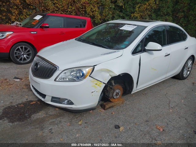 1G4PS5SK9F4168897 Buick Verano Leather Group