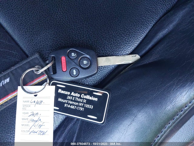 2010 HONDA PILOT EX-L VIN: 5FNYF4H57AB018829