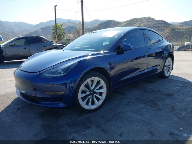 Tesla Model 3 Long Range Dual Motor 2022 5YJ3E1EB3NF133021 Image 2