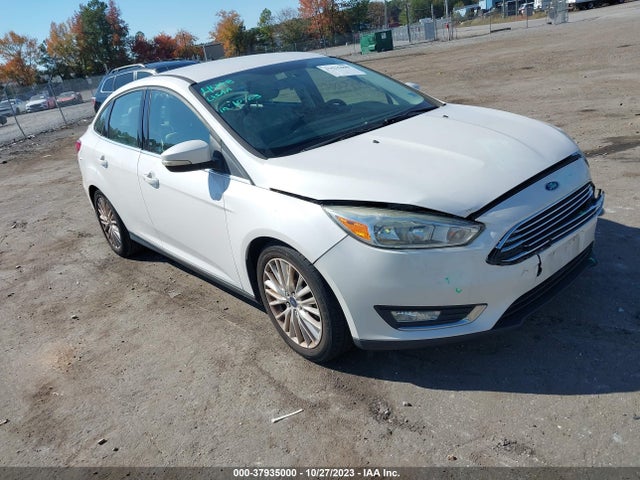 2016 FORD FOCUS TITANIUM VIN: 1FADP3J25GL371569
