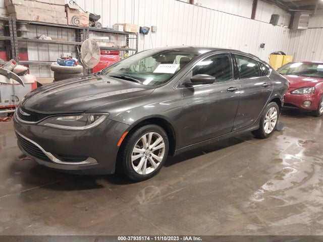 Chrysler 200 Limited 2015 1C3CCCAB8FN666657 Image 2