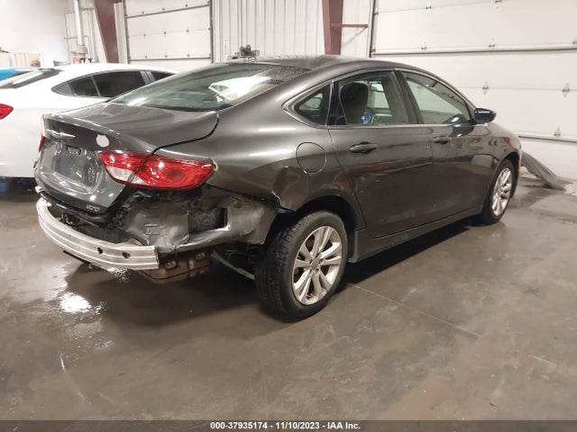 Chrysler 200 Limited 2015 1C3CCCAB8FN666657 Image 4