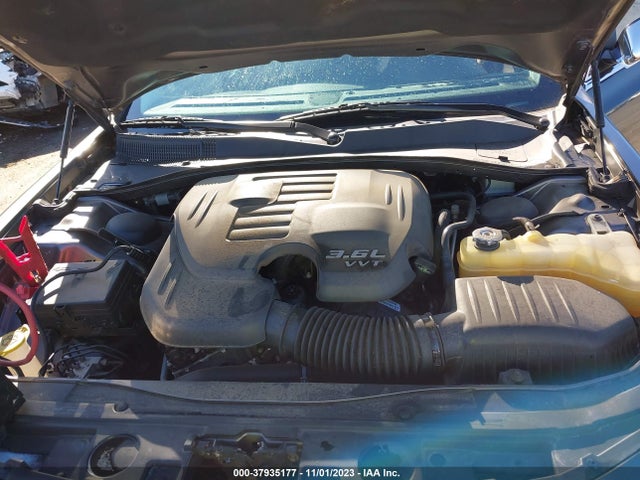 Chrysler 300 Limited 2018 2C3CCAEG1JH140172 Image 10