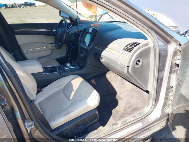 Chrysler 300 Limited 2018 2C3CCAEG1JH140172 Image 5