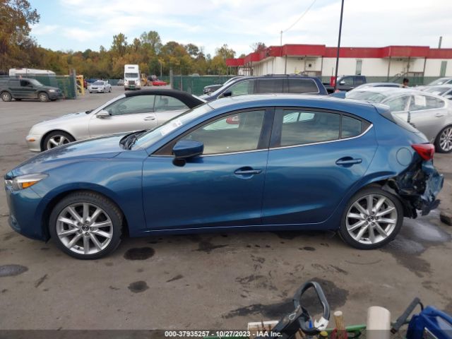 3MZBN1M32HM133689 Mazda Mazda3 Grand Touring