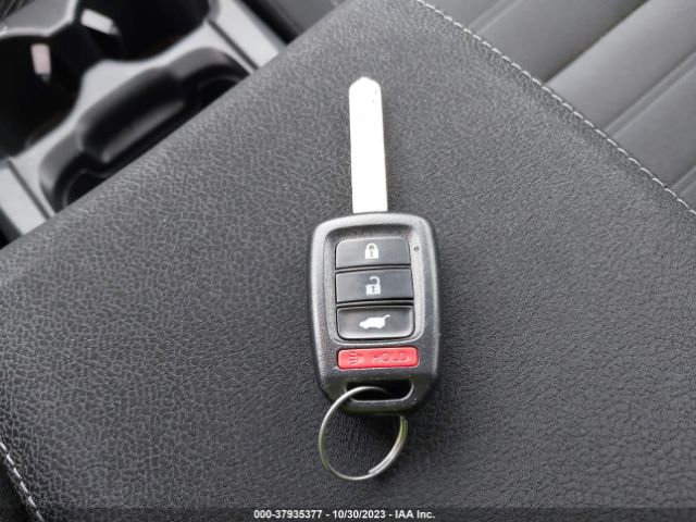 2HKRW5H33JH426206 Honda CR-V LX