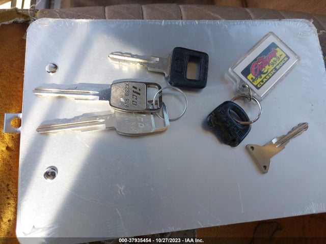 1989 LAND ROVER RANGE ROVER VIN: SALHV1247KA362889