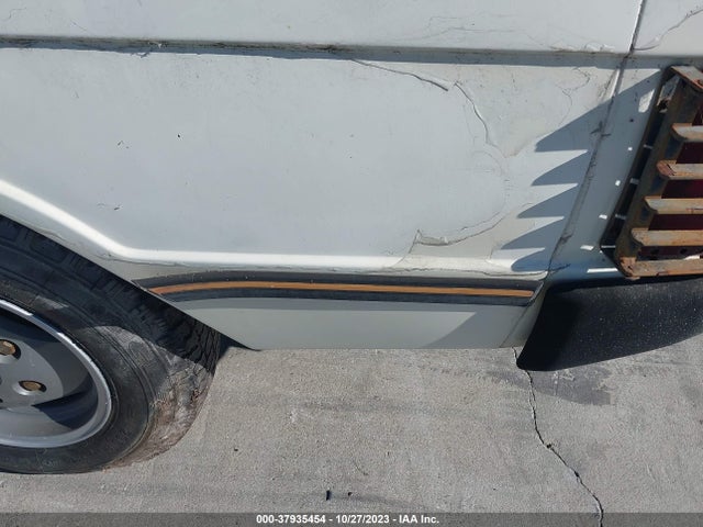 1989 LAND ROVER RANGE ROVER VIN: SALHV1247KA362889