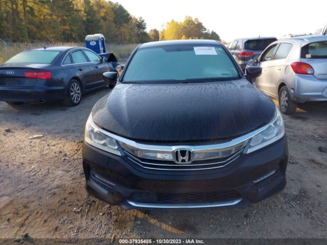 1HGCR2F16HA015494 Honda Accord Sedan Sport Se