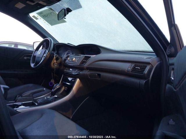 1HGCR2F16HA015494 Honda Accord Sedan Sport Se