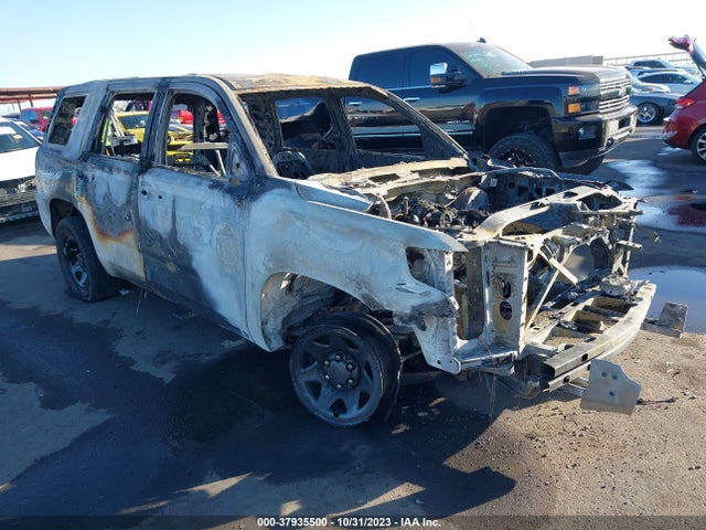 2015 1GNLC2EC9FR555558 main image