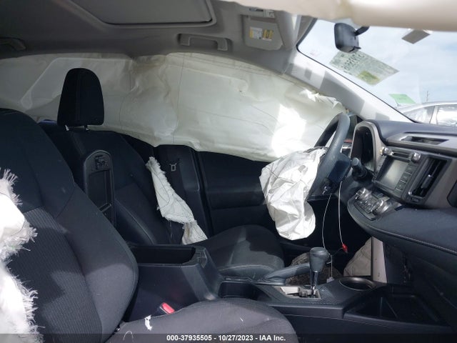 Toyota Rav4 Xle 2015 JTMWFREV1FD076118 Image 5