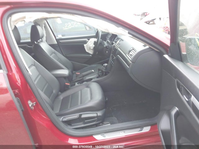 2016 VOLKSWAGEN PASSAT 1.8T R-LINE VIN: 1VWAS7A38GC044270