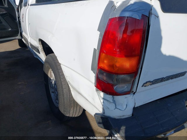 2001 CHEVROLET SILVERADO 1500 LS VIN: 1GCEC19T41Z135012