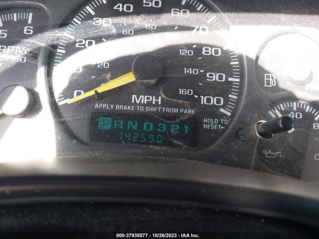 2001 CHEVROLET SILVERADO 1500 LS VIN: 1GCEC19T41Z135012