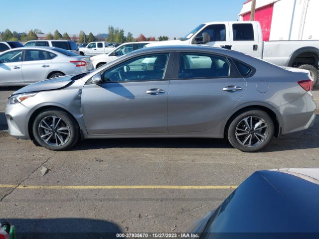 3KPF24AD1PE646758 KIA Forte Lxs